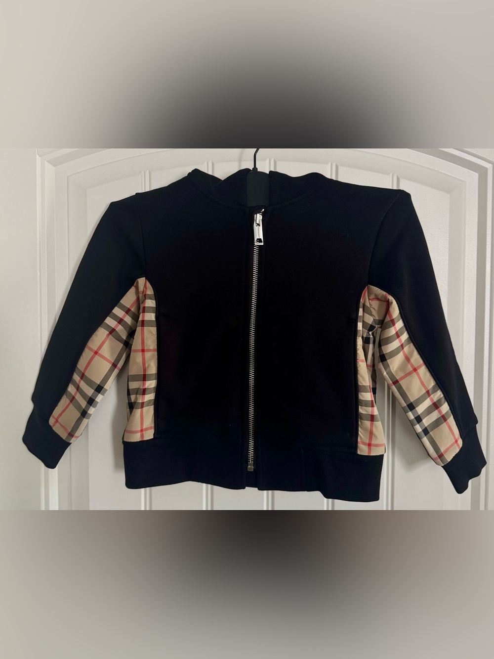 BURBERRY 
Kids Black and Tan Plaid Hoodie | Size 4Y